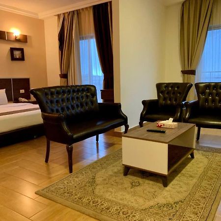 Ream Hotel Амман Екстер'єр фото