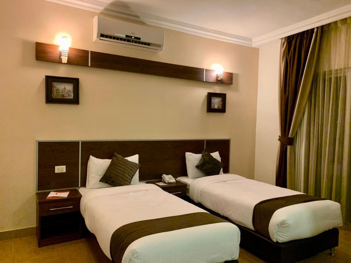 Ream Hotel Амман Екстер'єр фото