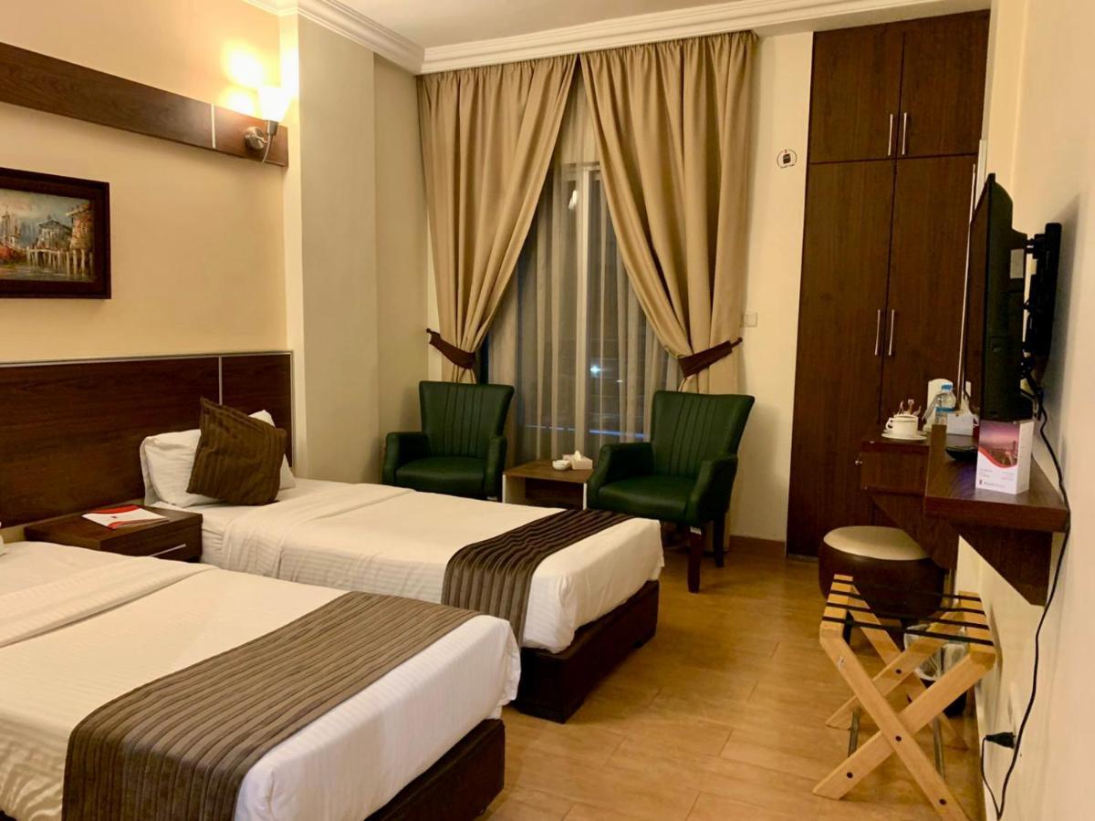 Ream Hotel Амман Екстер'єр фото