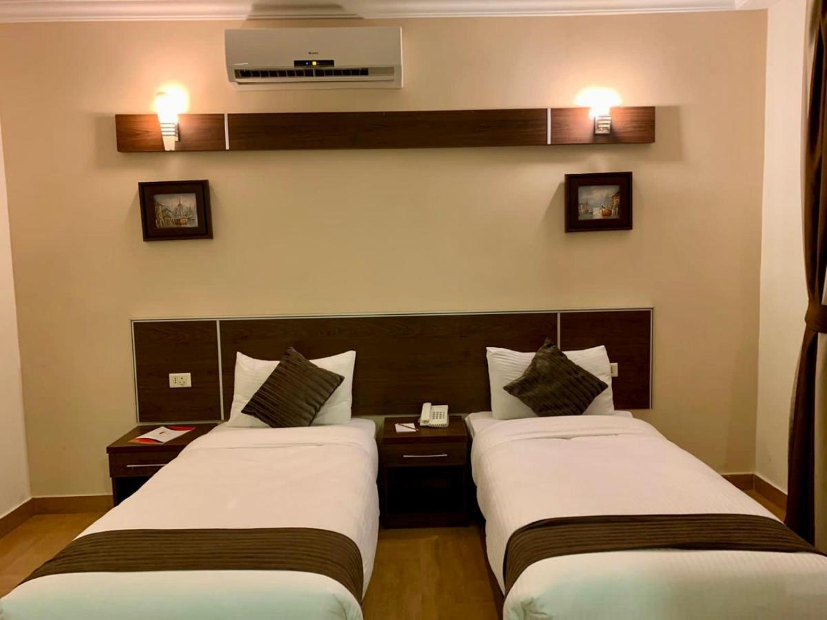 Ream Hotel Амман Екстер'єр фото
