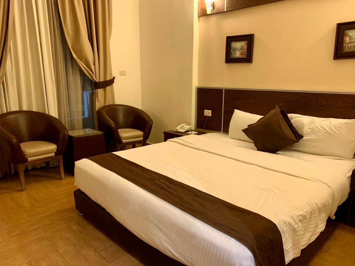 Ream Hotel Амман Екстер'єр фото