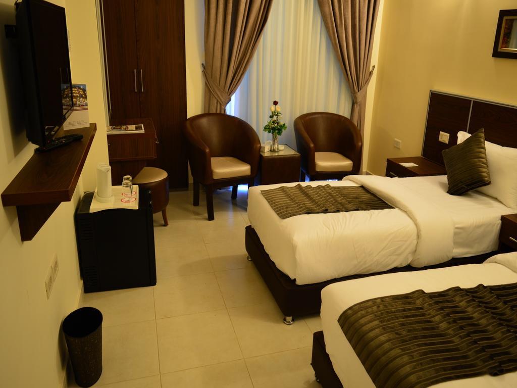 Ream Hotel Амман Екстер'єр фото