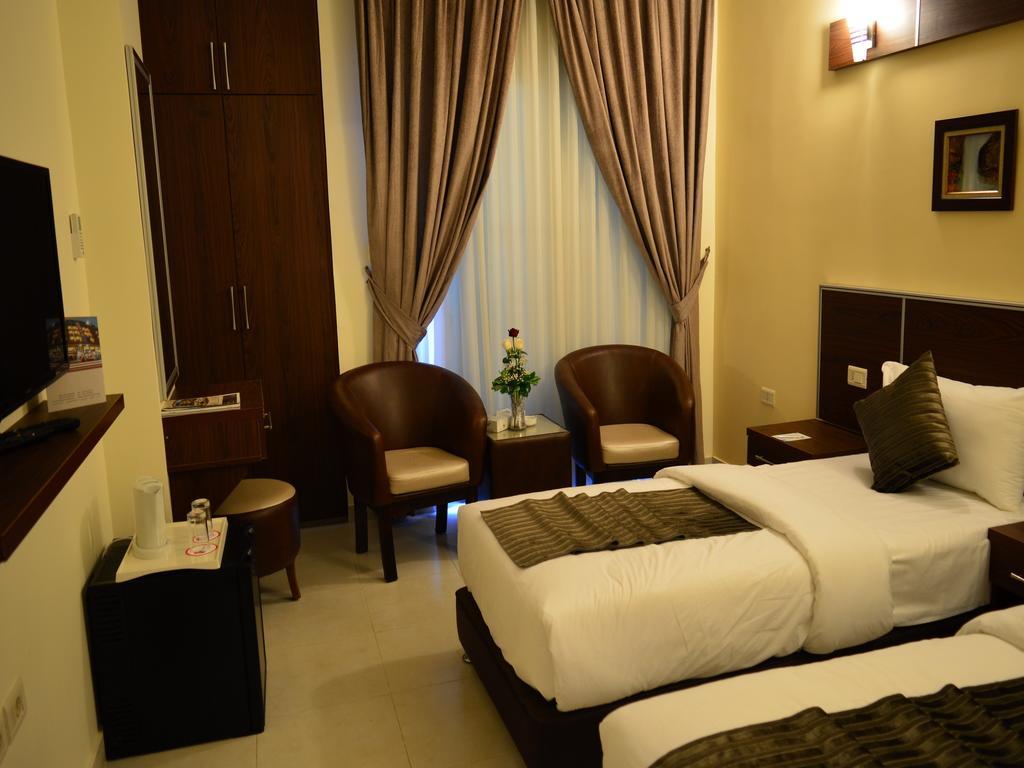 Ream Hotel Амман Екстер'єр фото