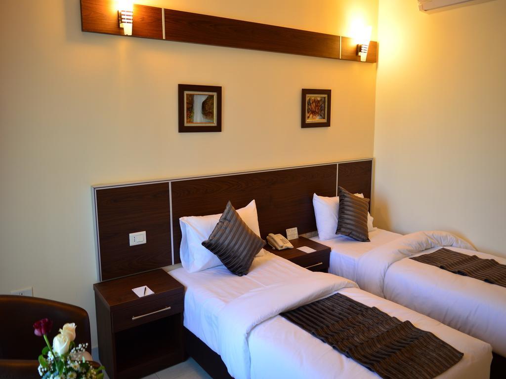 Ream Hotel Амман Екстер'єр фото